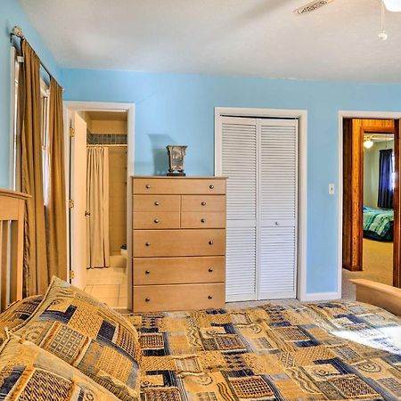 Lake Waccamaw Home With Fenced Yard And Shared Pier! Kültér fotó