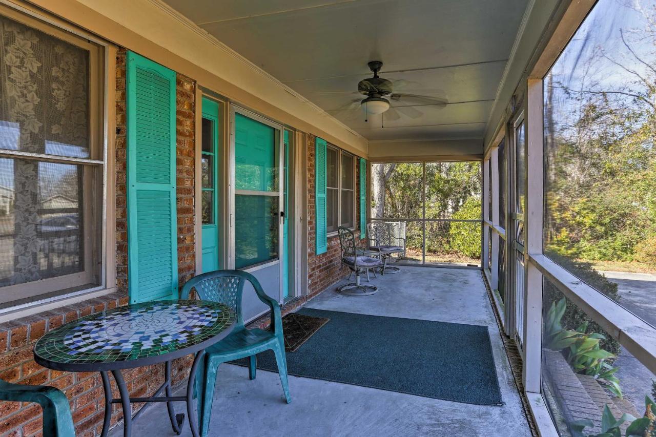 Lake Waccamaw Home With Fenced Yard And Shared Pier! Kültér fotó